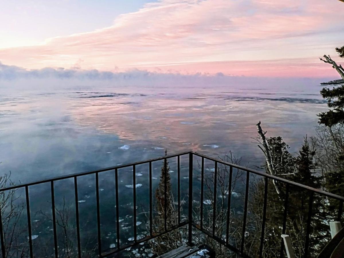 Tofte Cliff Dweller On Lake Superior מראה חיצוני תמונה
