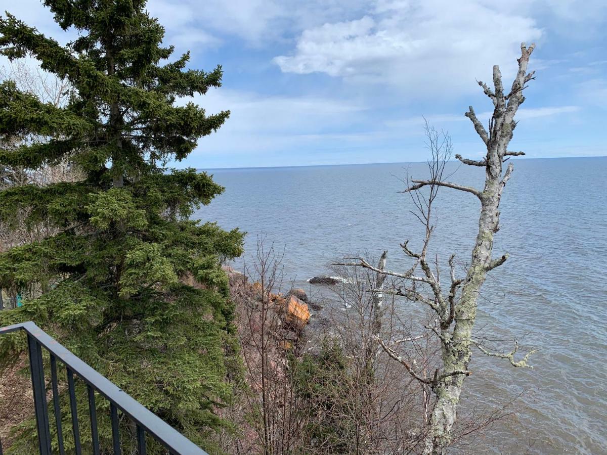 Tofte Cliff Dweller On Lake Superior מראה חיצוני תמונה